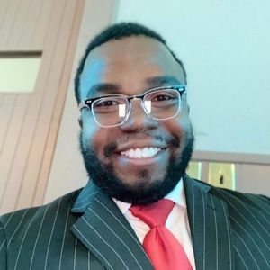 Meet your Posher, Dennis